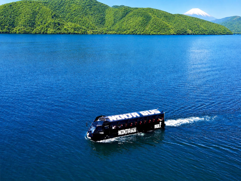 水陸両用 NINJA BUS