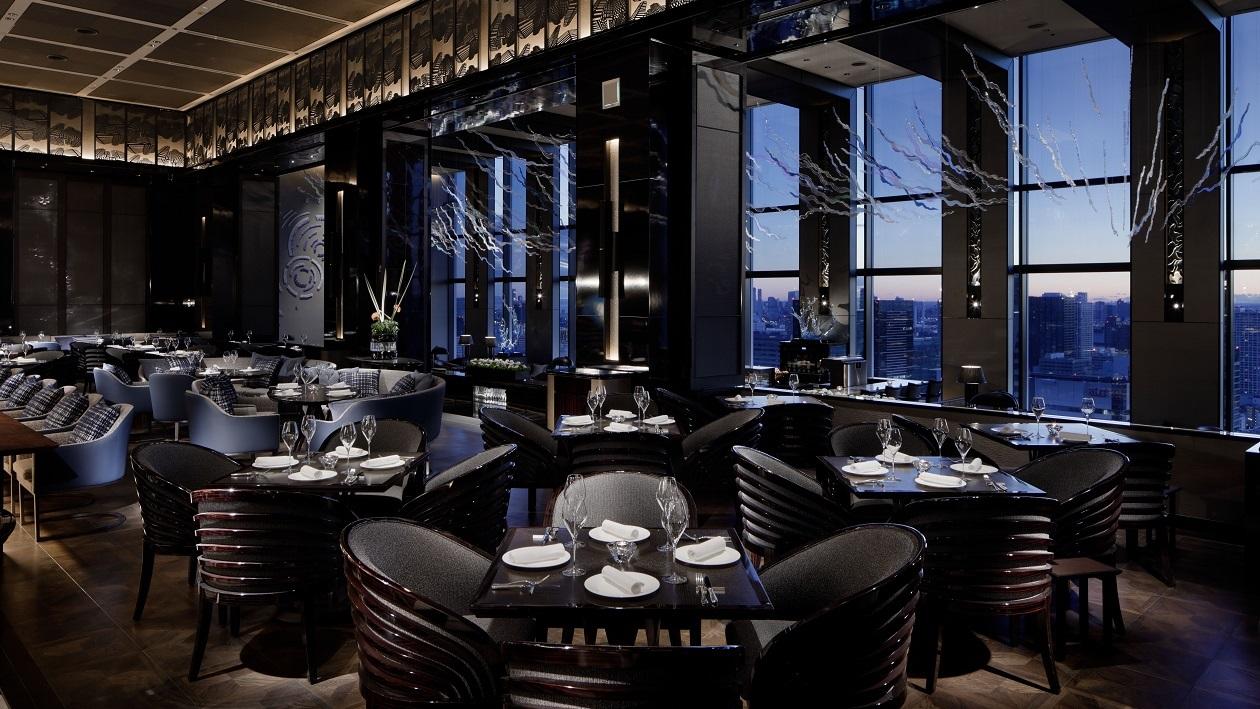 DINING & BAR TABLE 9 TOKYO店内
