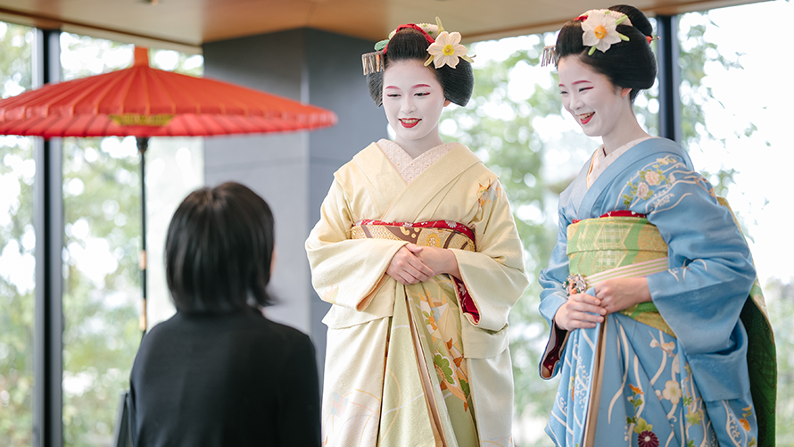 舞妓パフォーマンスやTea ceremonyなど、日本の伝統文化にふれる体験を。