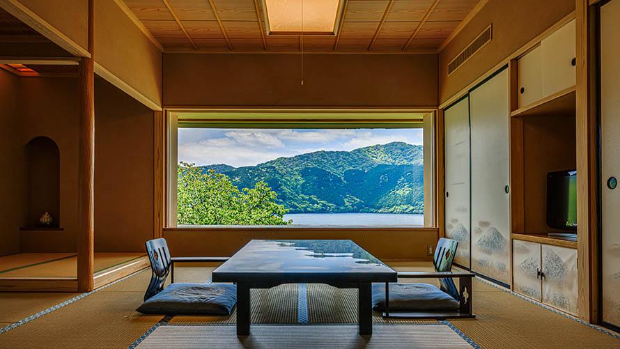 芦ノ湖や富士山を望む和室で、くつろぎと上質な滞在をお楽しみいただけます。