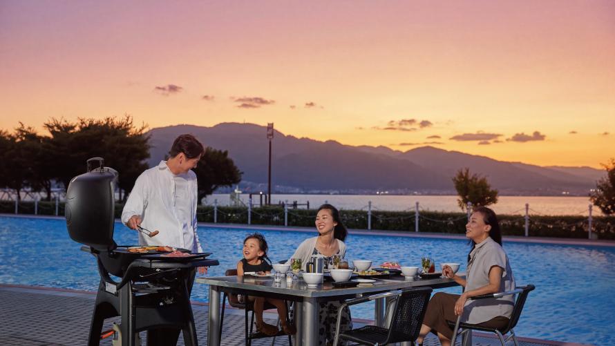 びわ湖の風に包まれて、プール＆湖畔BBQディナーで夏満喫ステイ