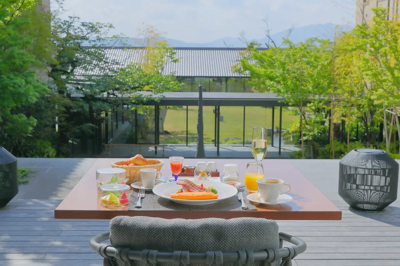 テラスでいただく朝食